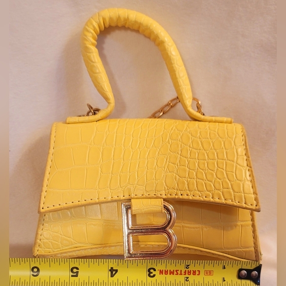 Cute Fashion Yellow Crocodile Patent‎ Leather Mini Crossbody Purse - Picture 2 of 11